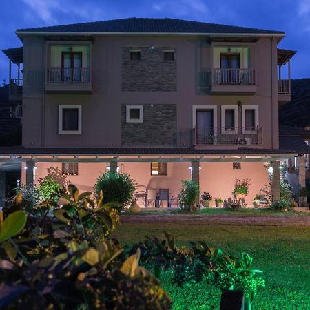 Akrolimnion Hotel Ioannina Buitenkant foto
